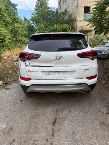 Hyundai Tucson-4