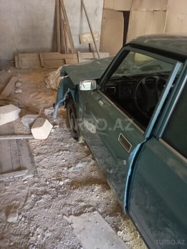 LADA (VAZ) 2107-2
