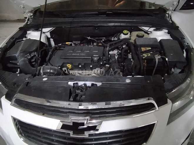 Chevrolet Cruze-10