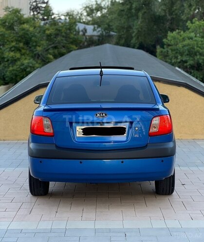Kia Rio-5