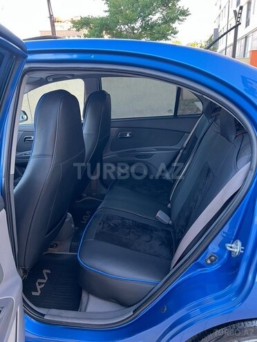 Kia Rio-17