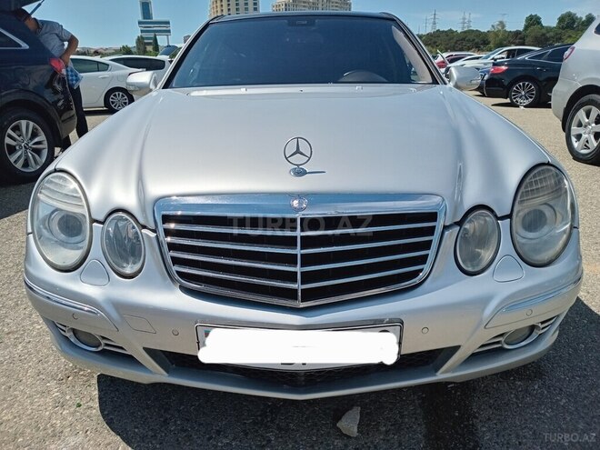 Mercedes E 220-2