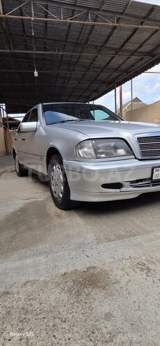 Mercedes C 230-3