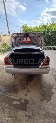 Mercedes C 230-7