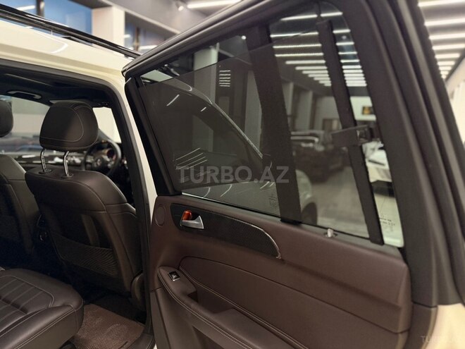 Mercedes GLS 450 4MATIC-8
