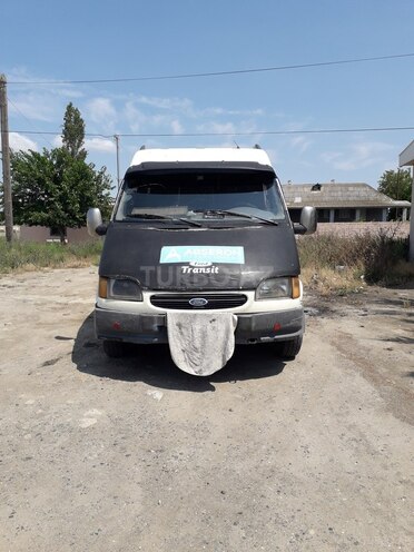 Ford Transit-1
