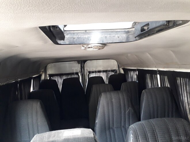 Ford Transit-3