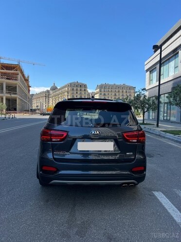 Kia Sorento-2