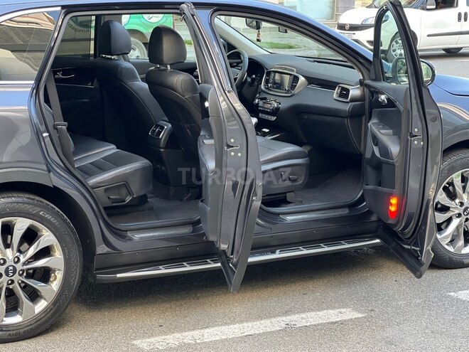 Kia Sorento-8