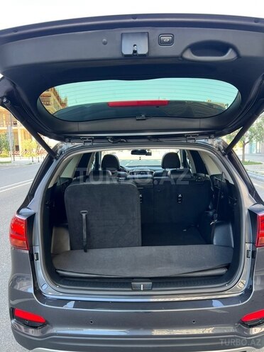 Kia Sorento-16