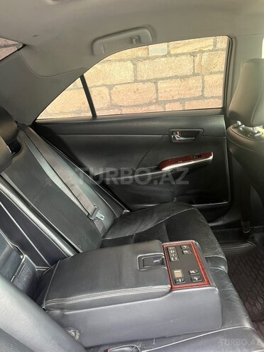 Toyota Camry-6