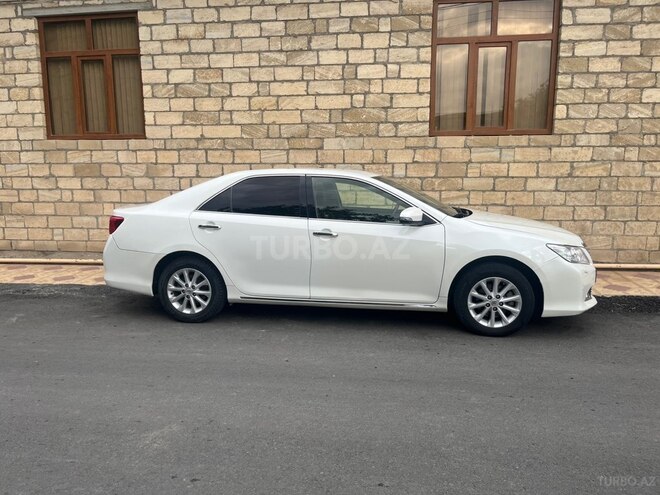Toyota Camry-2