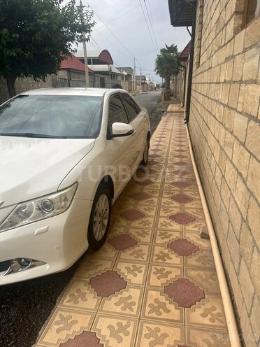 Toyota Camry-7