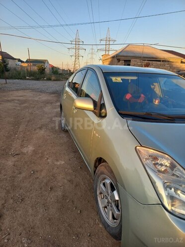 Toyota Prius-3
