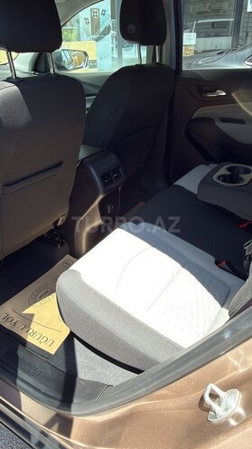 Chevrolet Equinox-5