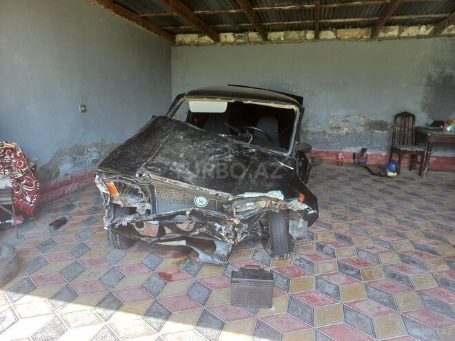 LADA (VAZ) 2107-1