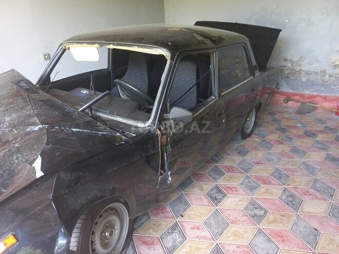 LADA (VAZ) 2107-4