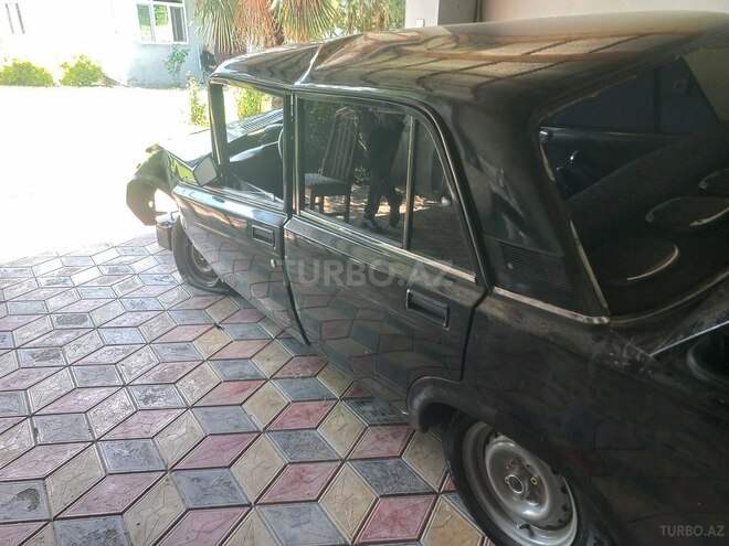 LADA (VAZ) 2107-5