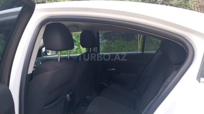 Chevrolet Cruze-8