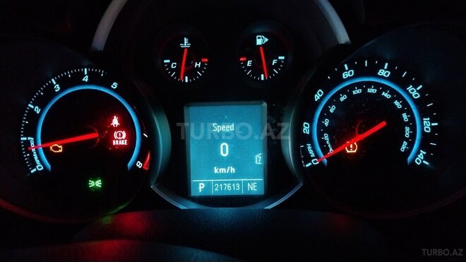 Chevrolet Cruze-10