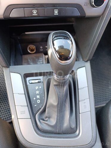 Hyundai Avante-6