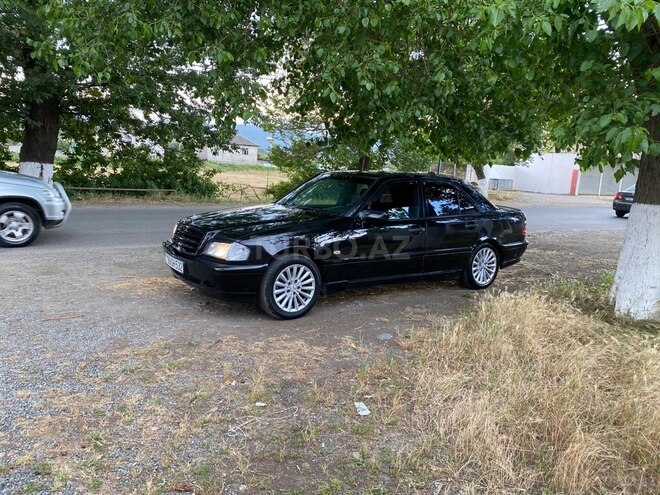 Mercedes C 180-3