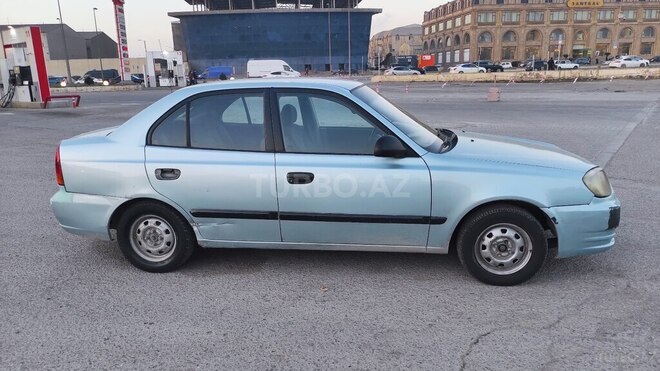 Hyundai Accent-5