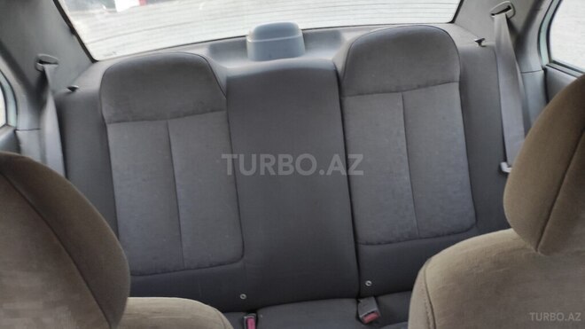 Hyundai Accent-8