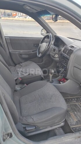 Hyundai Accent-9