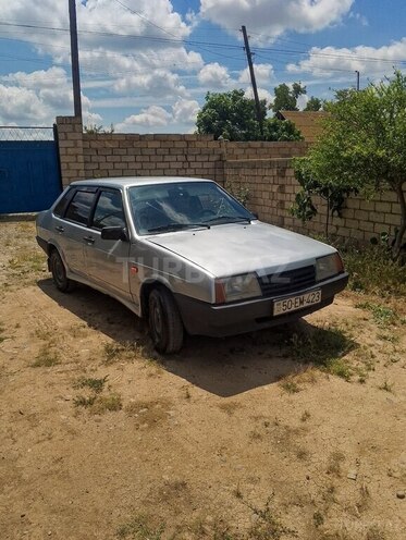 LADA (VAZ) 21099-1