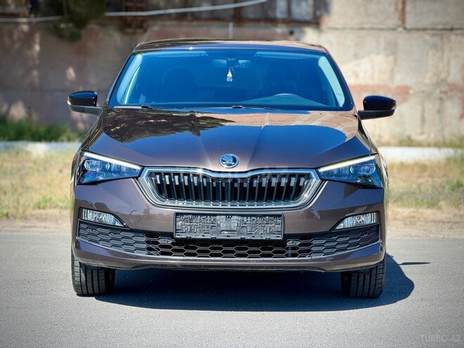 Skoda Rapid-1