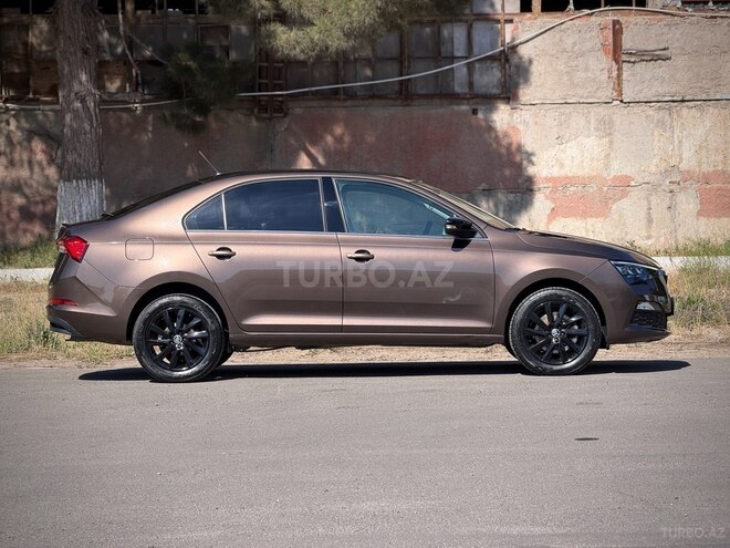 Skoda Rapid-8