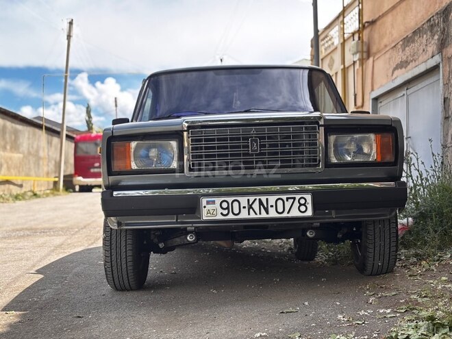 LADA (VAZ) 2107-1