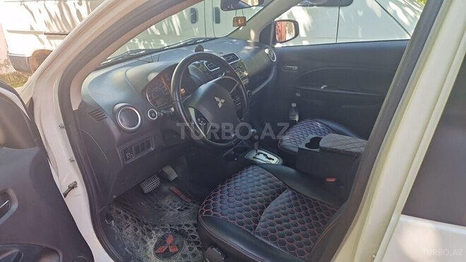 Mitsubishi Mirage-7