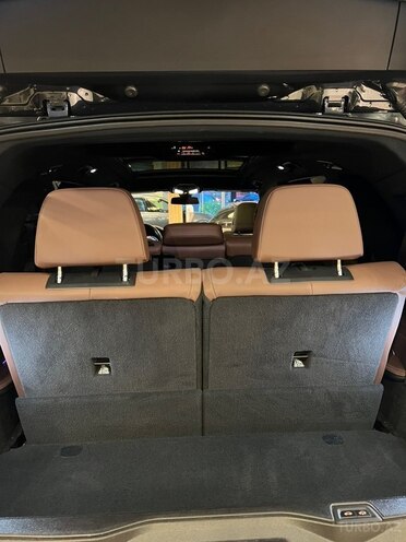 BMW X7-16