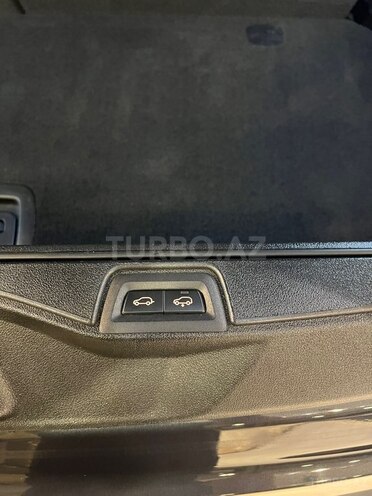 BMW X7-17
