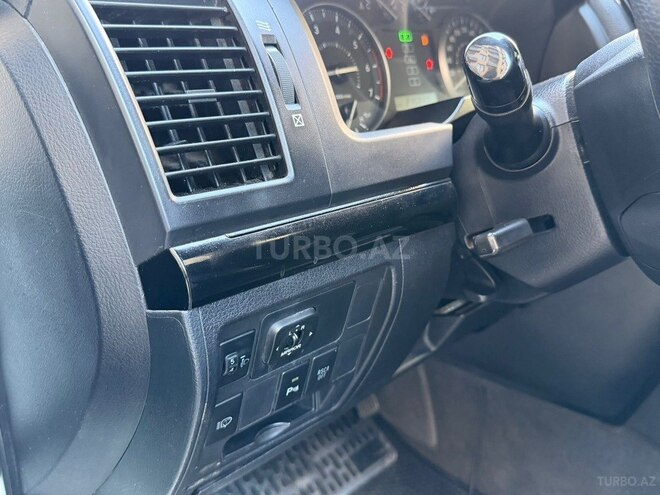 Toyota Land Cruiser-15