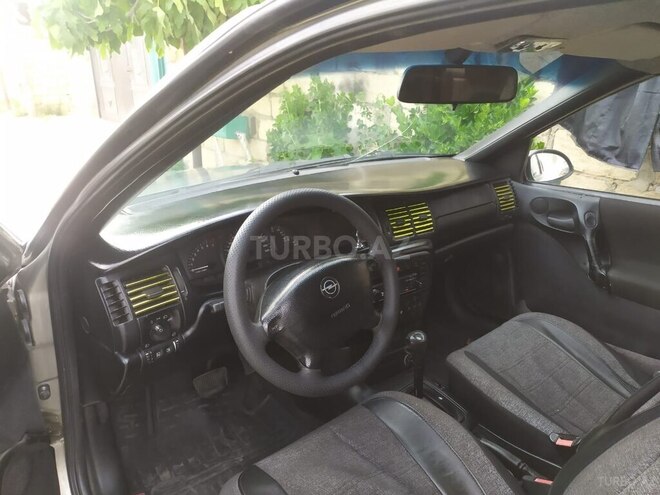 Opel Vectra-6