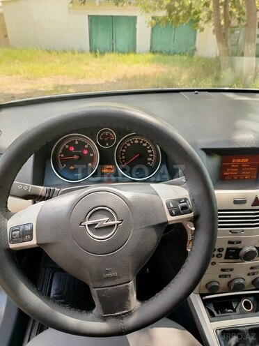 Opel Astra-16