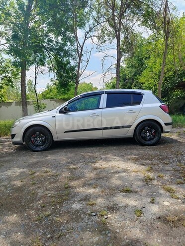 Opel Astra-11