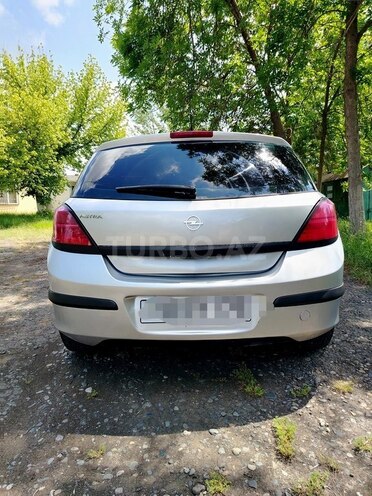 Opel Astra-2