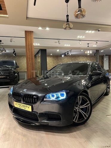 BMW M5-1