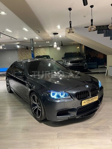 BMW M5-4