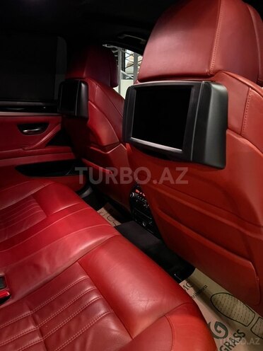 BMW M5-13