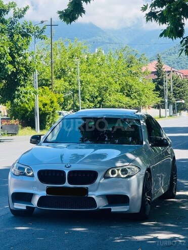BMW 528-2
