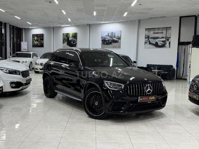 Mercedes GLC 300-1