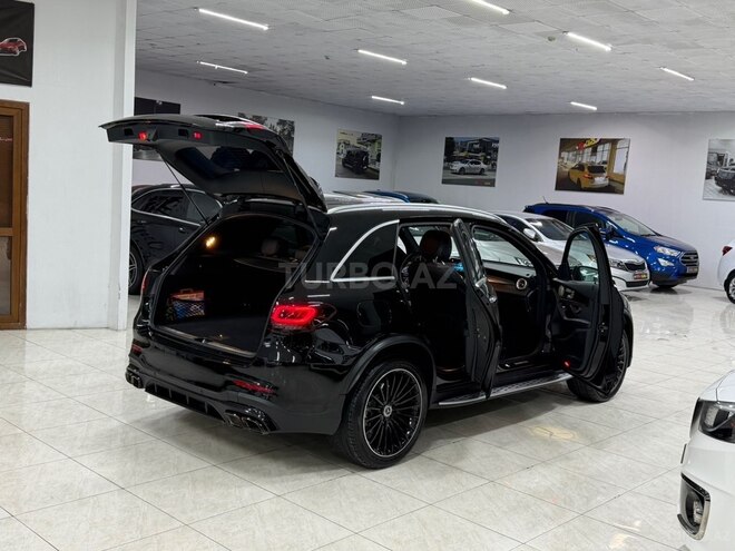 Mercedes GLC 300-19