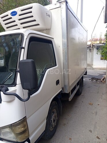Isuzu NKR 55 E-3