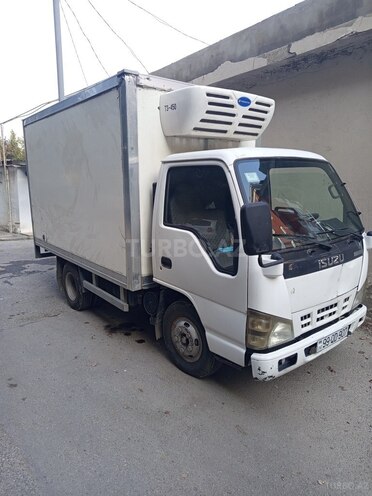 Isuzu NKR 55 E-1
