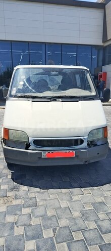 Ford Transit-1